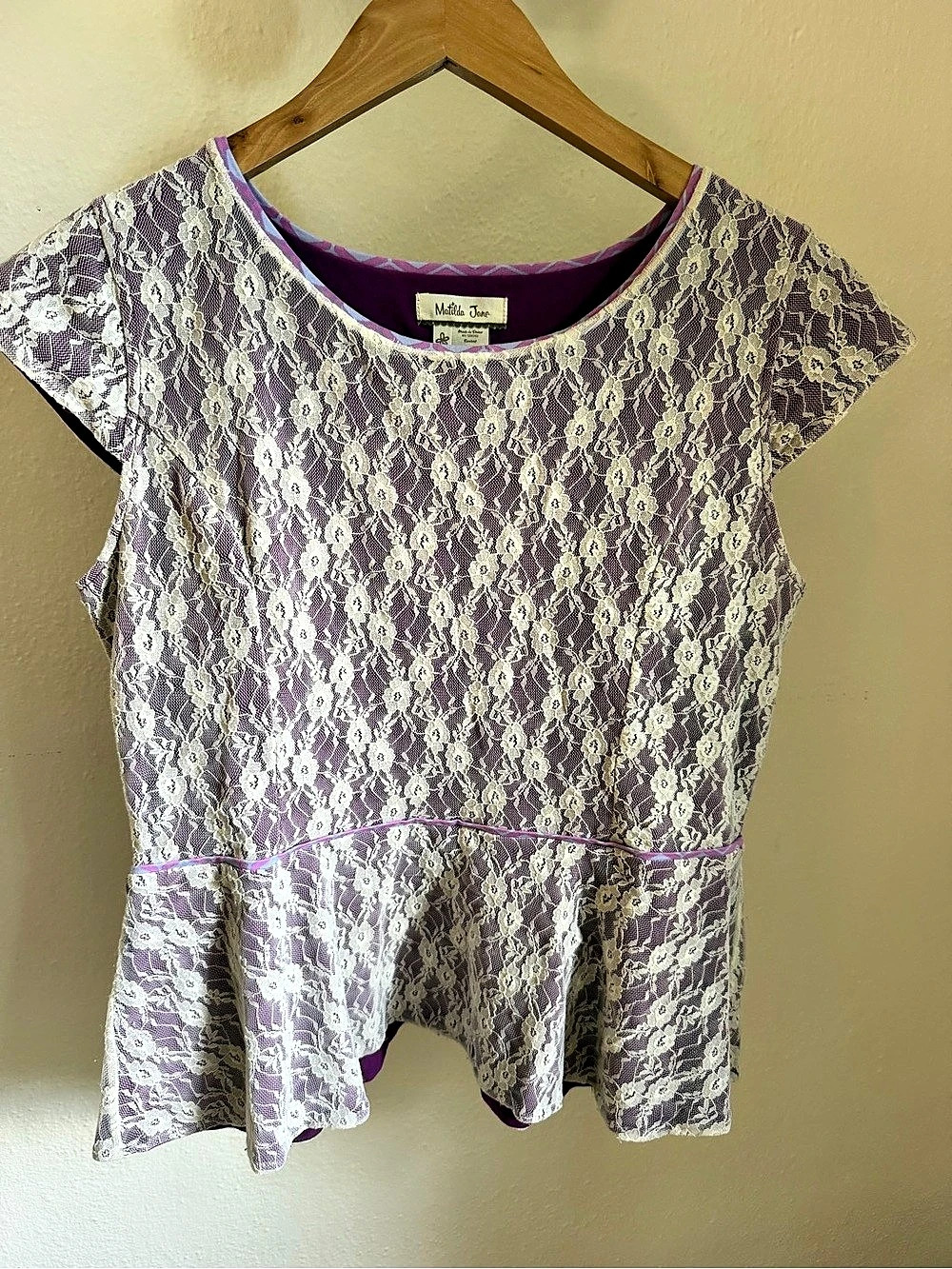 Matilda Jane Lace Peplum Blouse in Purple & White Size Medium